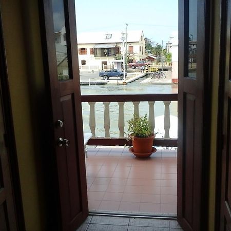 Belcove Hotel & Guesthouse Белиз Сити Екстериор снимка