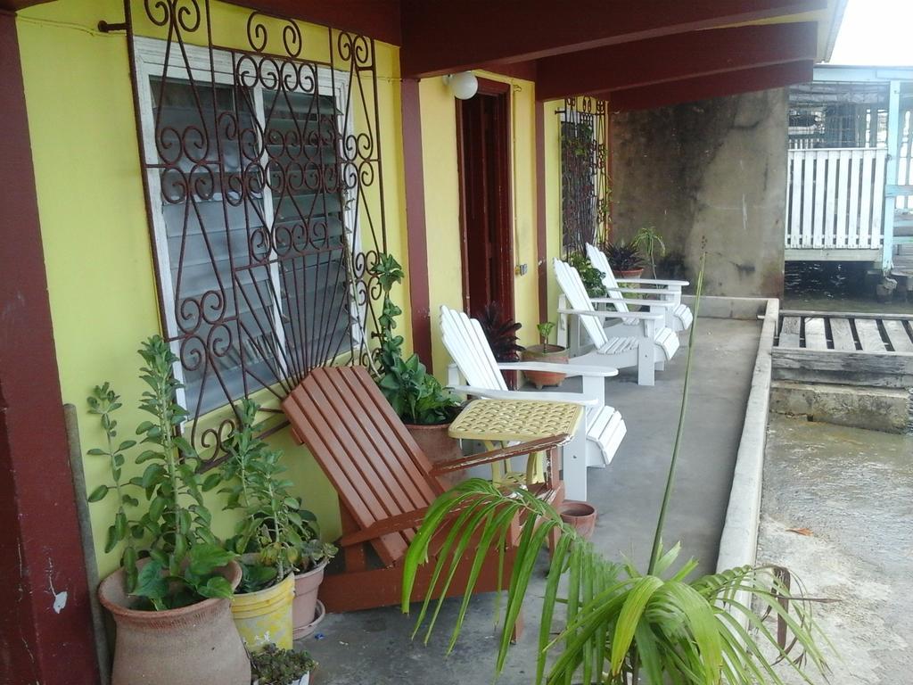 Belcove Hotel & Guesthouse Белиз Сити Екстериор снимка