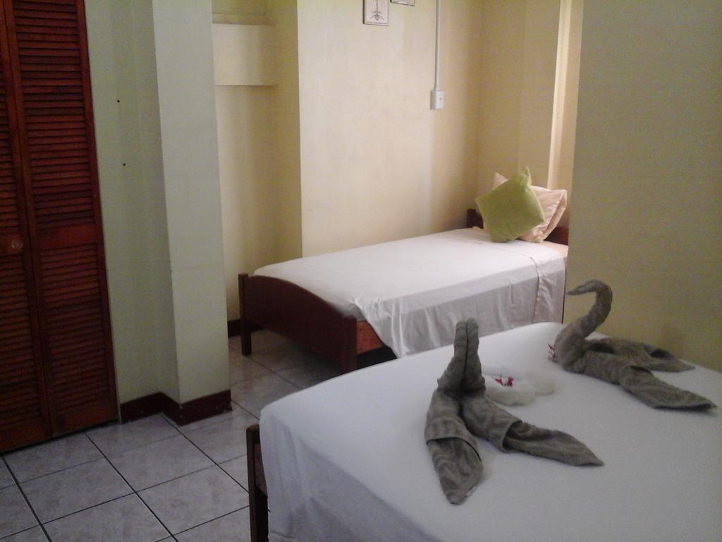 Belcove Hotel & Guesthouse Белиз Сити Екстериор снимка