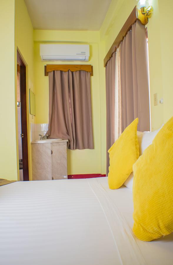 Belcove Hotel & Guesthouse Белиз Сити Екстериор снимка